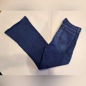 LOFT | The Slim Flare jeans. Size: 14/32